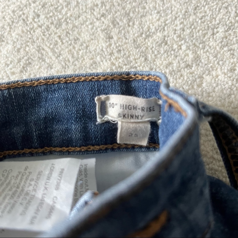 Madewell 10" High-Rise Skinny Jeans: Drop Step-Hem Edition in Everton - Picture 7 of 7